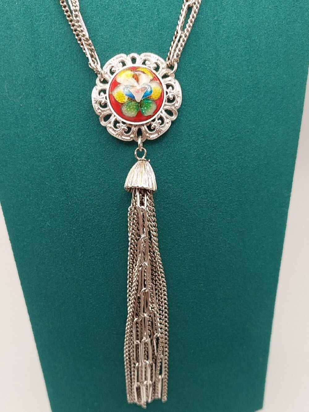 Vtg Silvertone Tassel Pendant Necklace with Multicolor Enamel Floral Accent - Picture 2 of 13